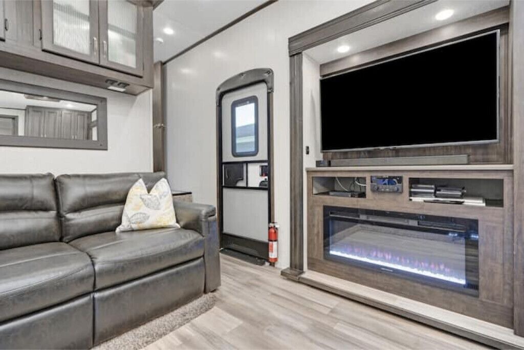 Photo of Livingroom in Ellenton