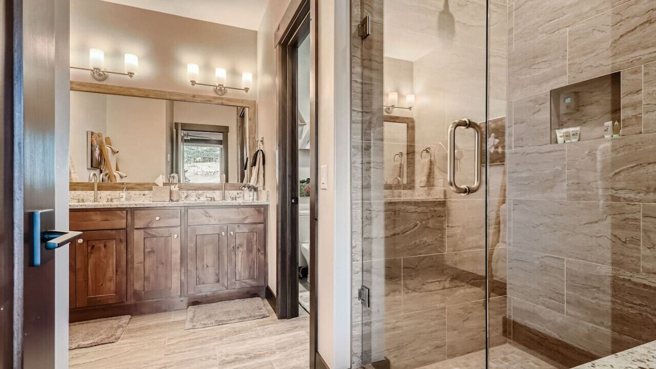 Photo of Bathroom in Silverthorne