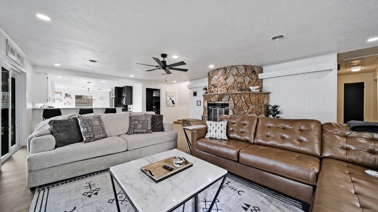 Photo of Livingroom in Trinity