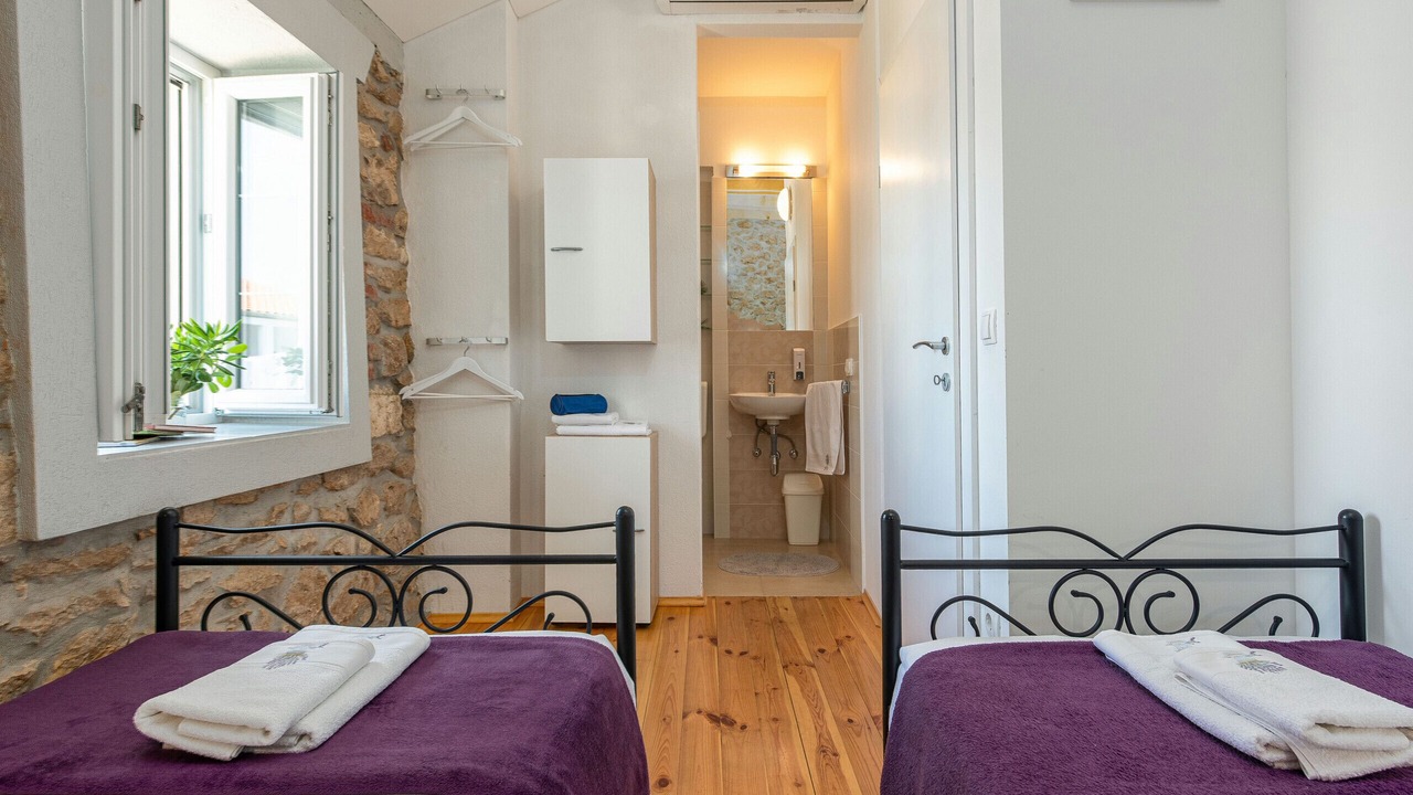 Photo of Bathroom in Nin