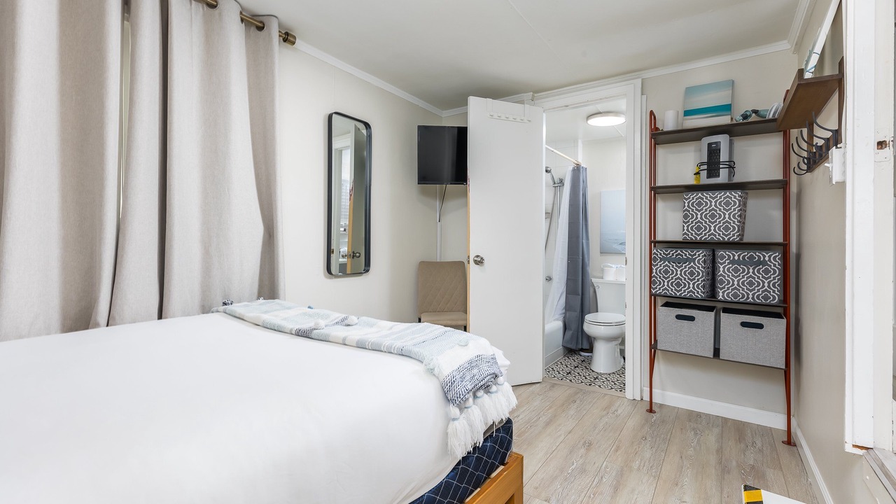 Photo of Bedroom in Ocean Beach
