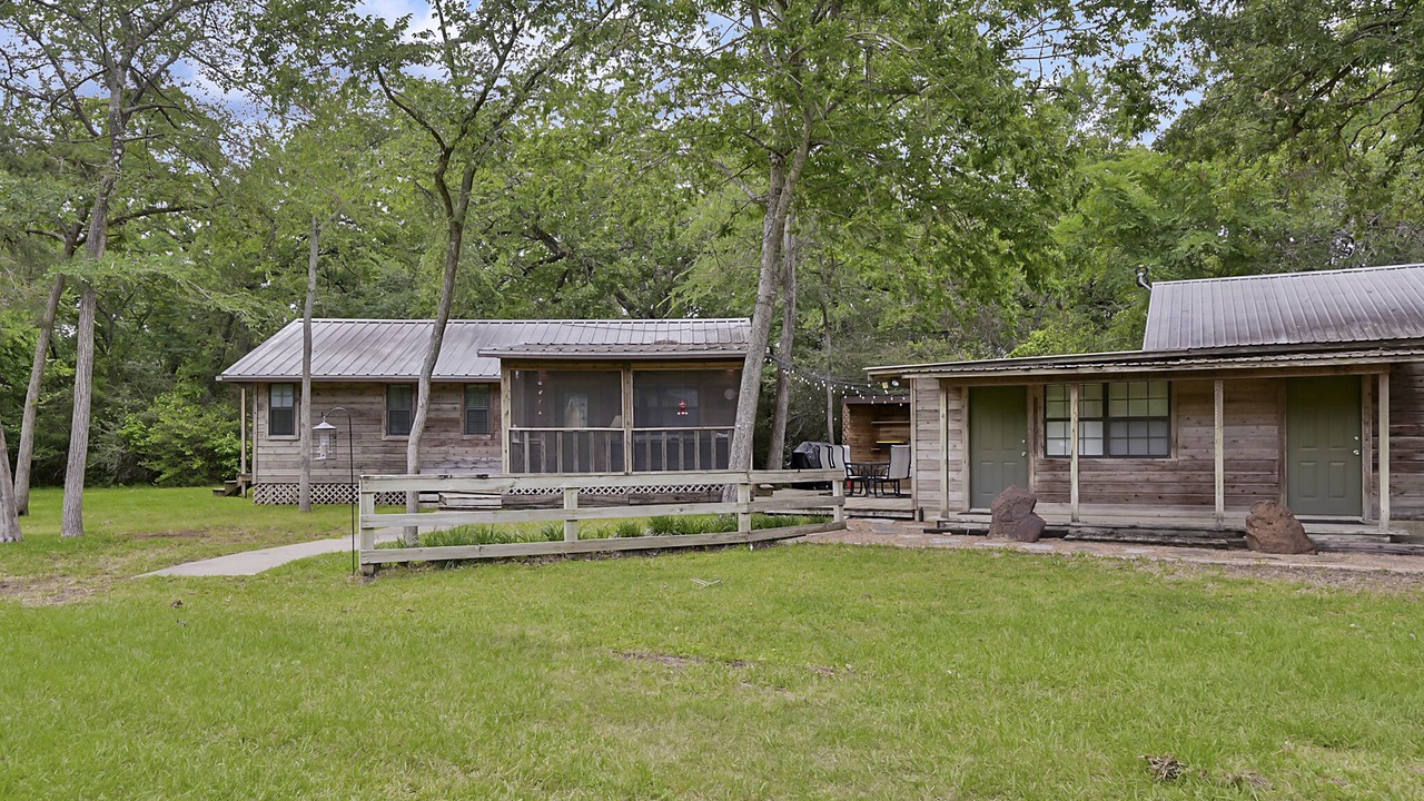 Photo of Outdoor in Bryan