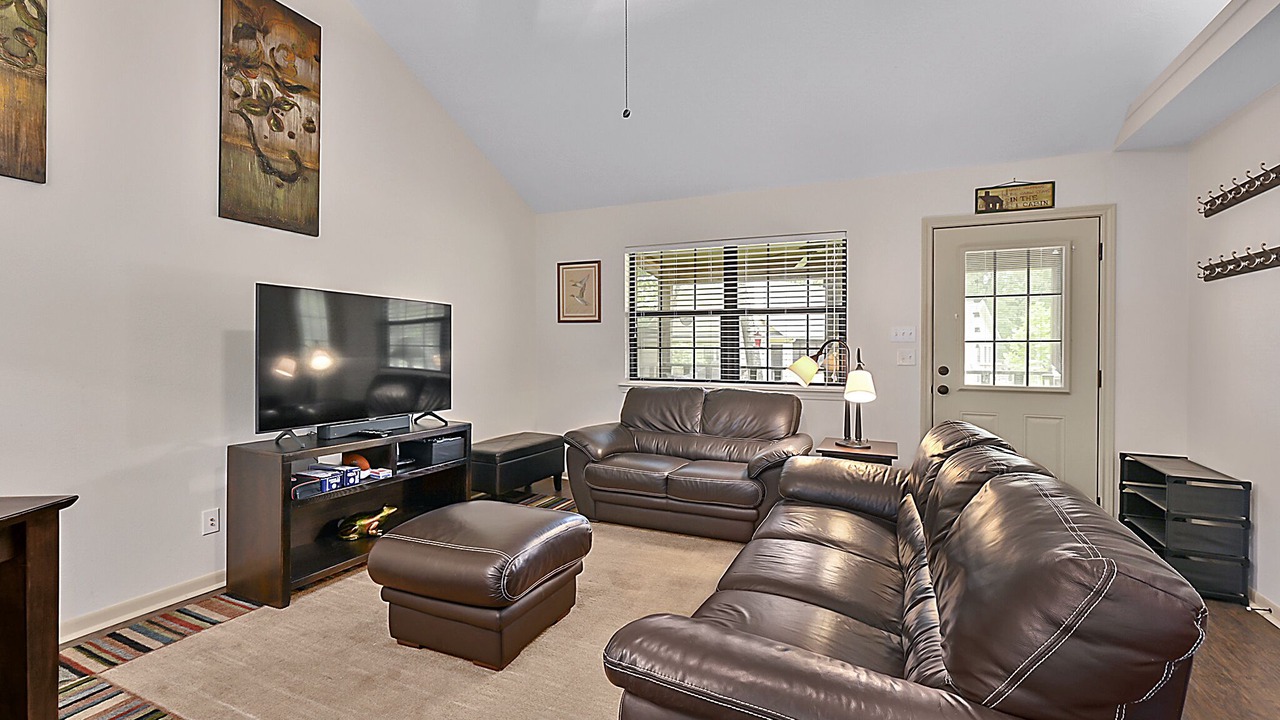 Photo of Livingroom in Bryan