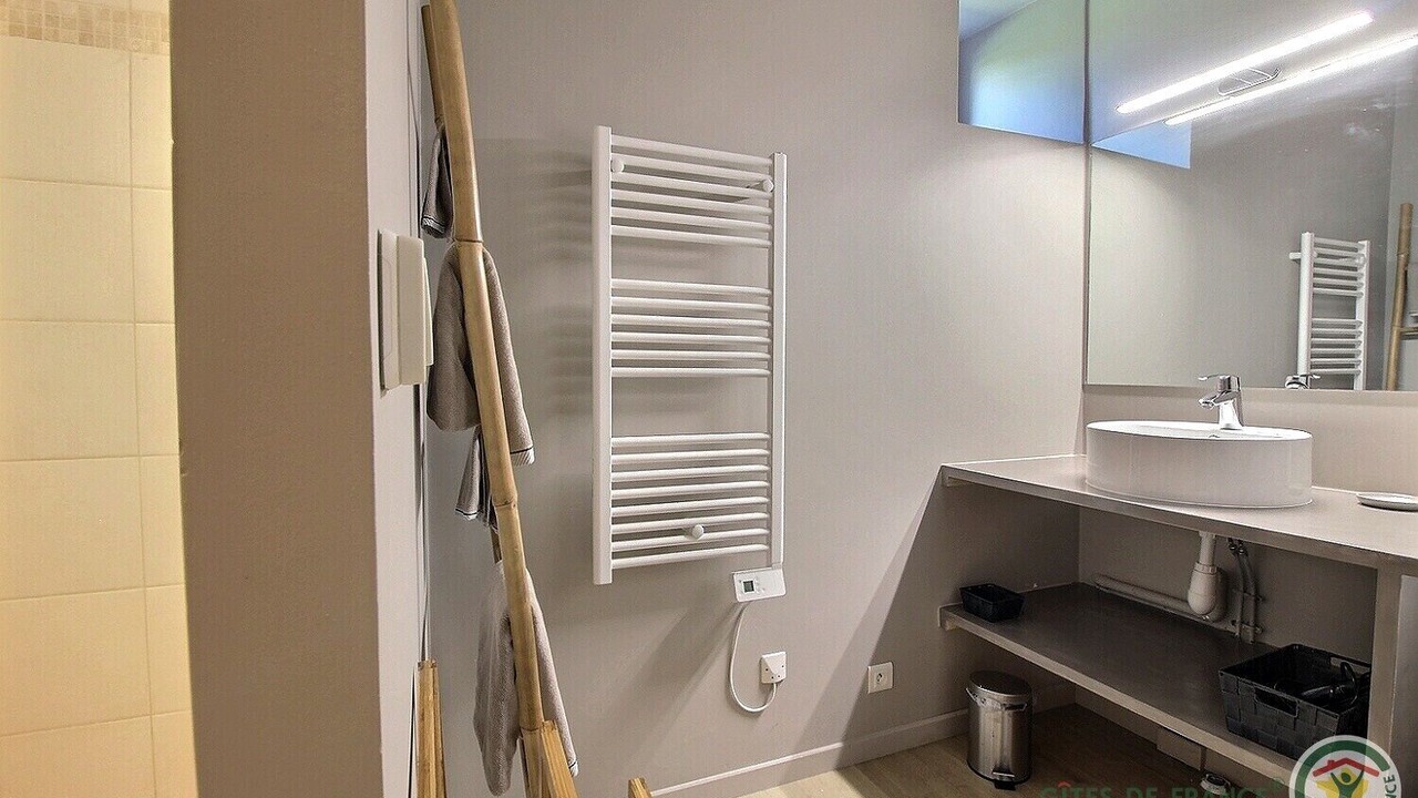 Photo of Bathroom in Ploubalay