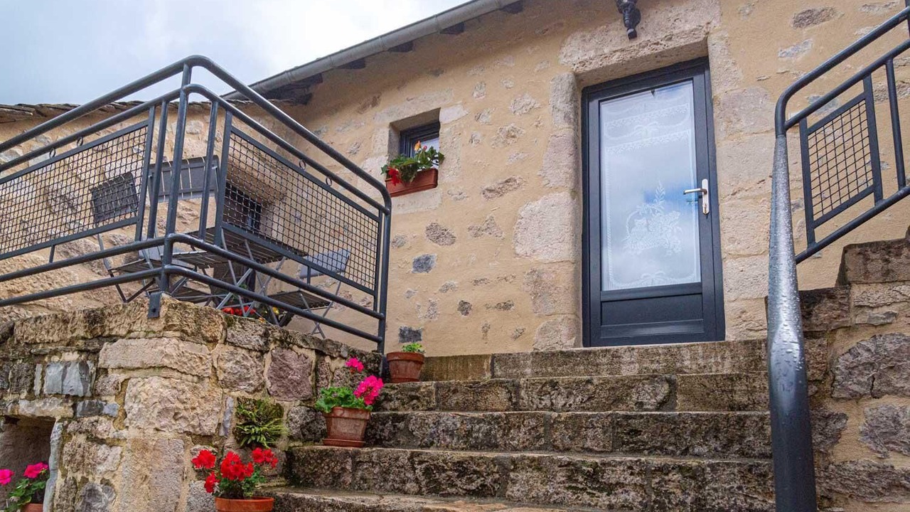 Photo of Outdoor in Saint-Etienne-du-Valdonnez