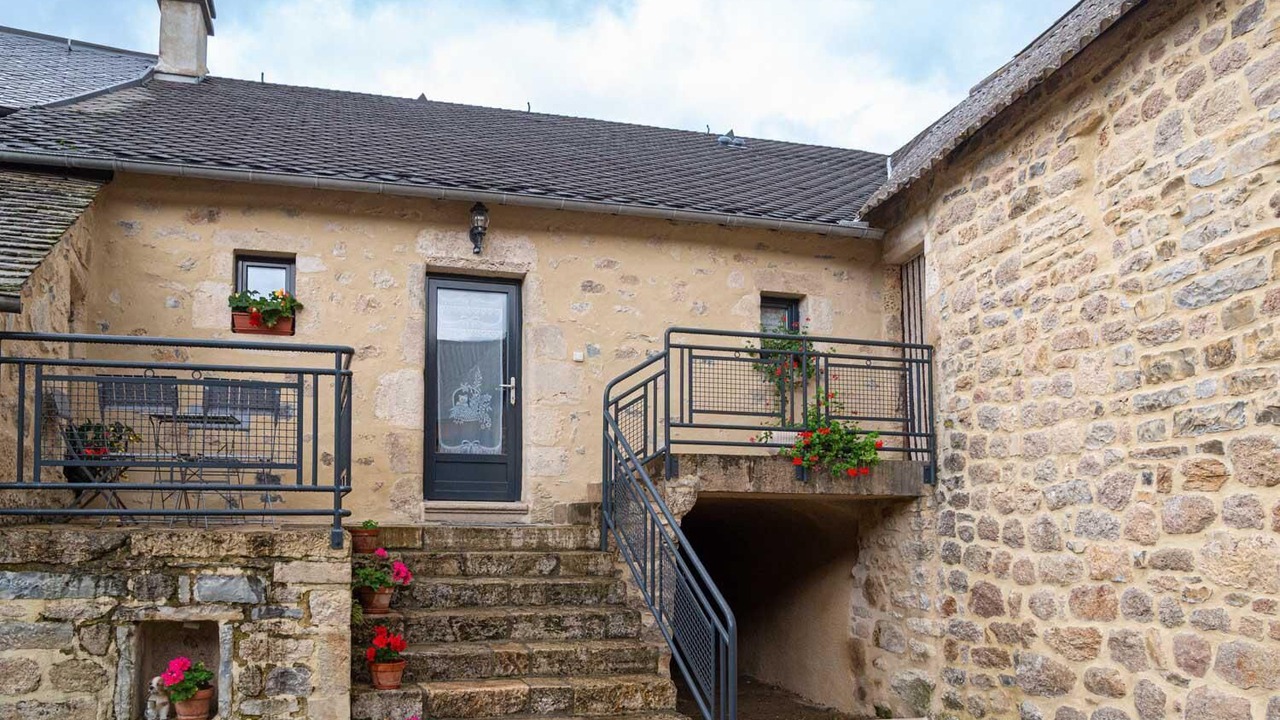 Photo of Outdoor in Saint-Etienne-du-Valdonnez