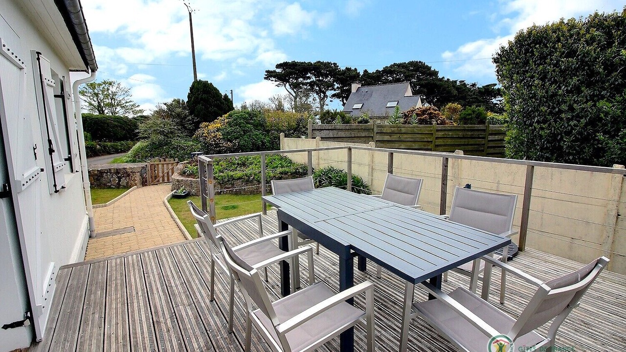 Photo of Outdoor in Plougrescant