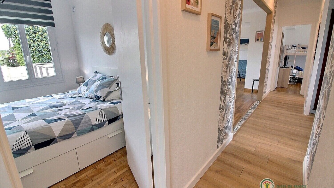 Photo of Bedroom in Plougrescant