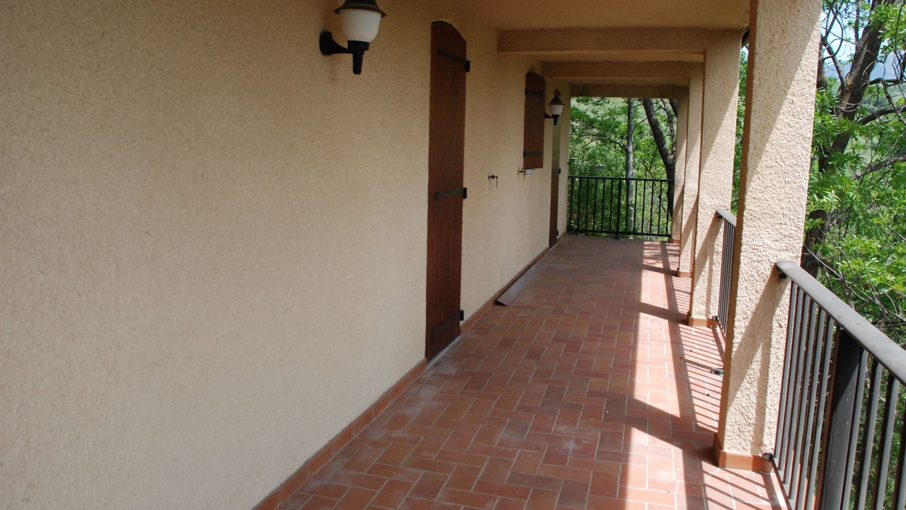 Photo of Patio Balcony in Estavar