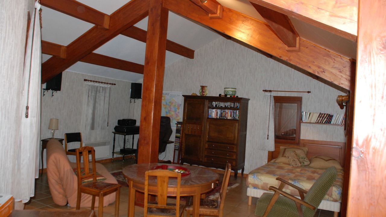 Photo of Others in Estavar