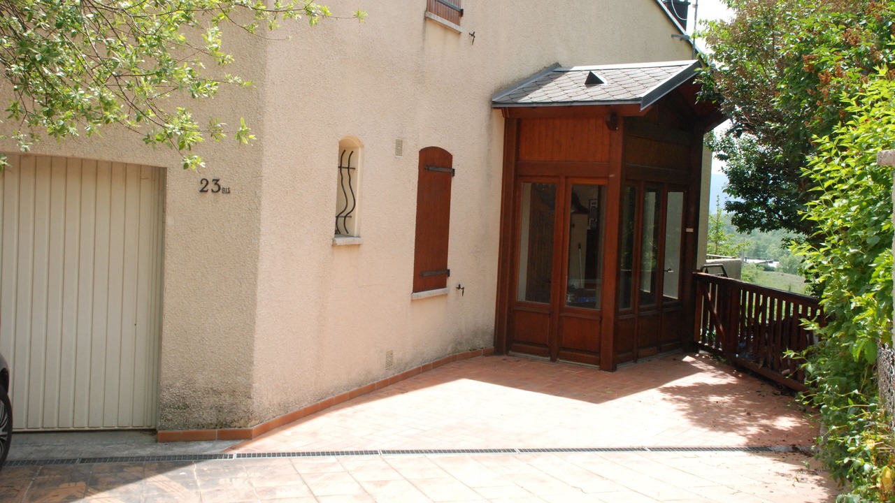 Photo of Outdoor in Estavar