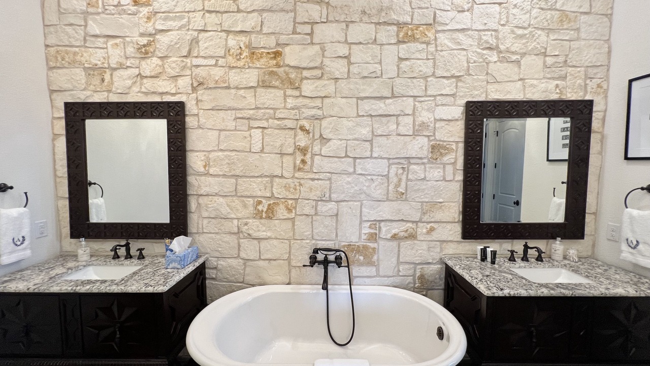 Photo of Bathroom in Springtown