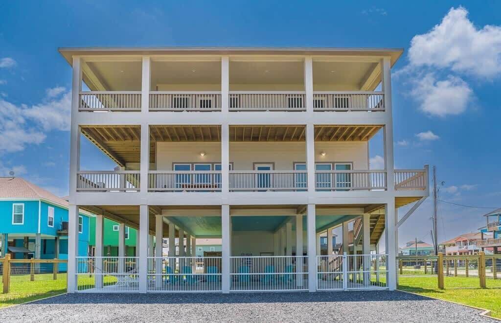 Photo of Others in Crystal Beach