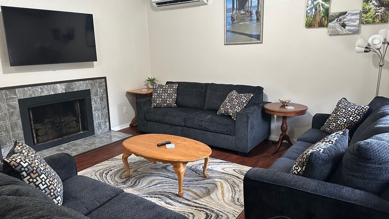 Photo of Livingroom in Crescent City