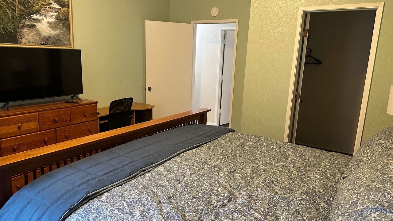 Photo of Bedroom in Crescent City