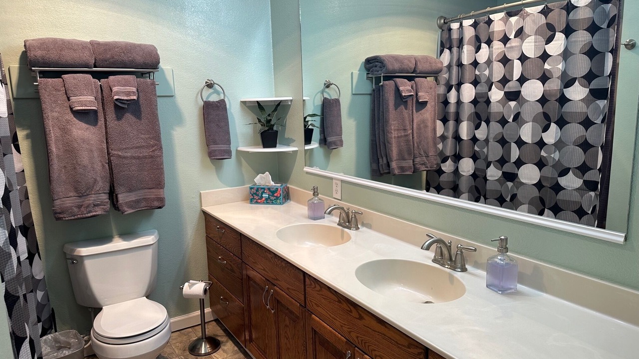Photo of Bathroom in Crescent City