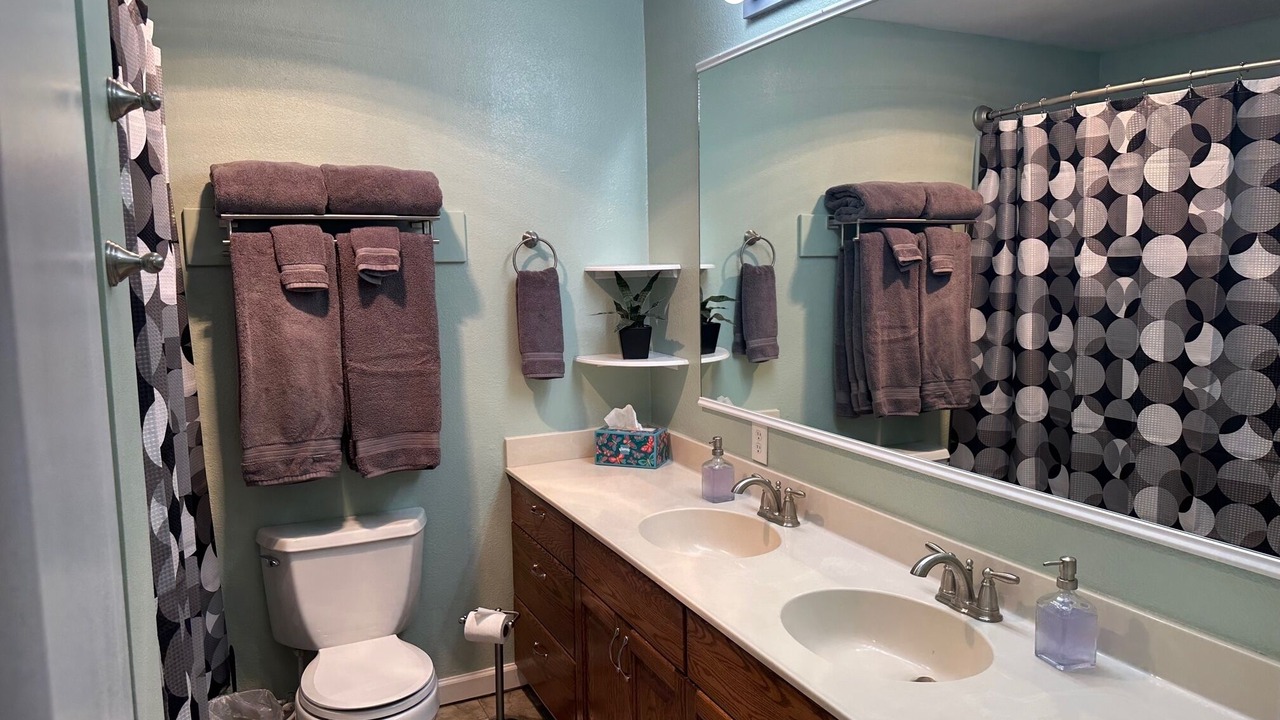 Photo of Bathroom in Crescent City