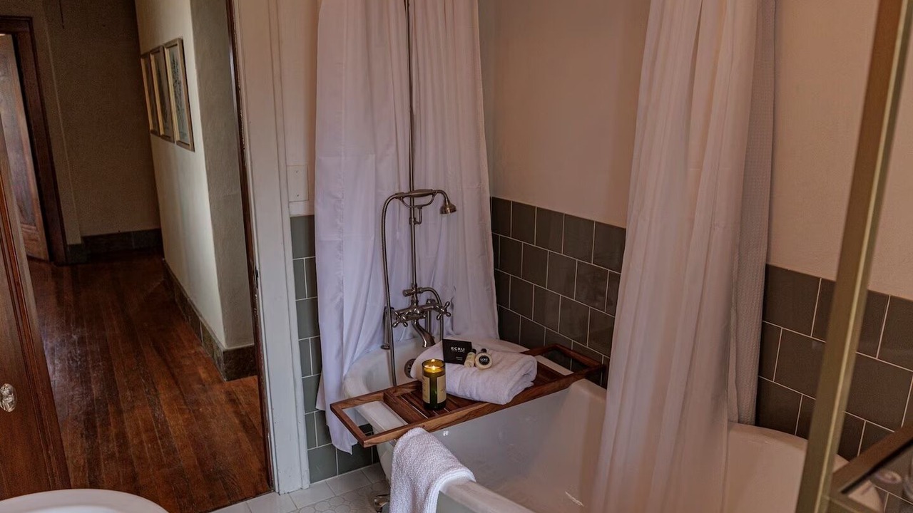 Photo of Bathroom in Tahlequah