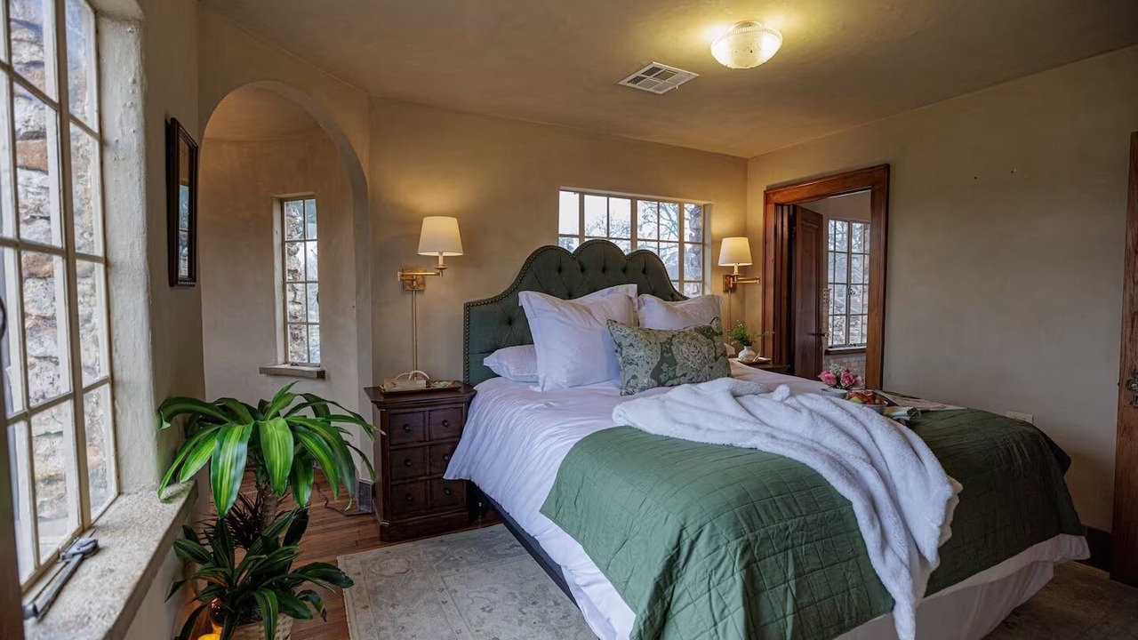 Photo of Bedroom in Tahlequah