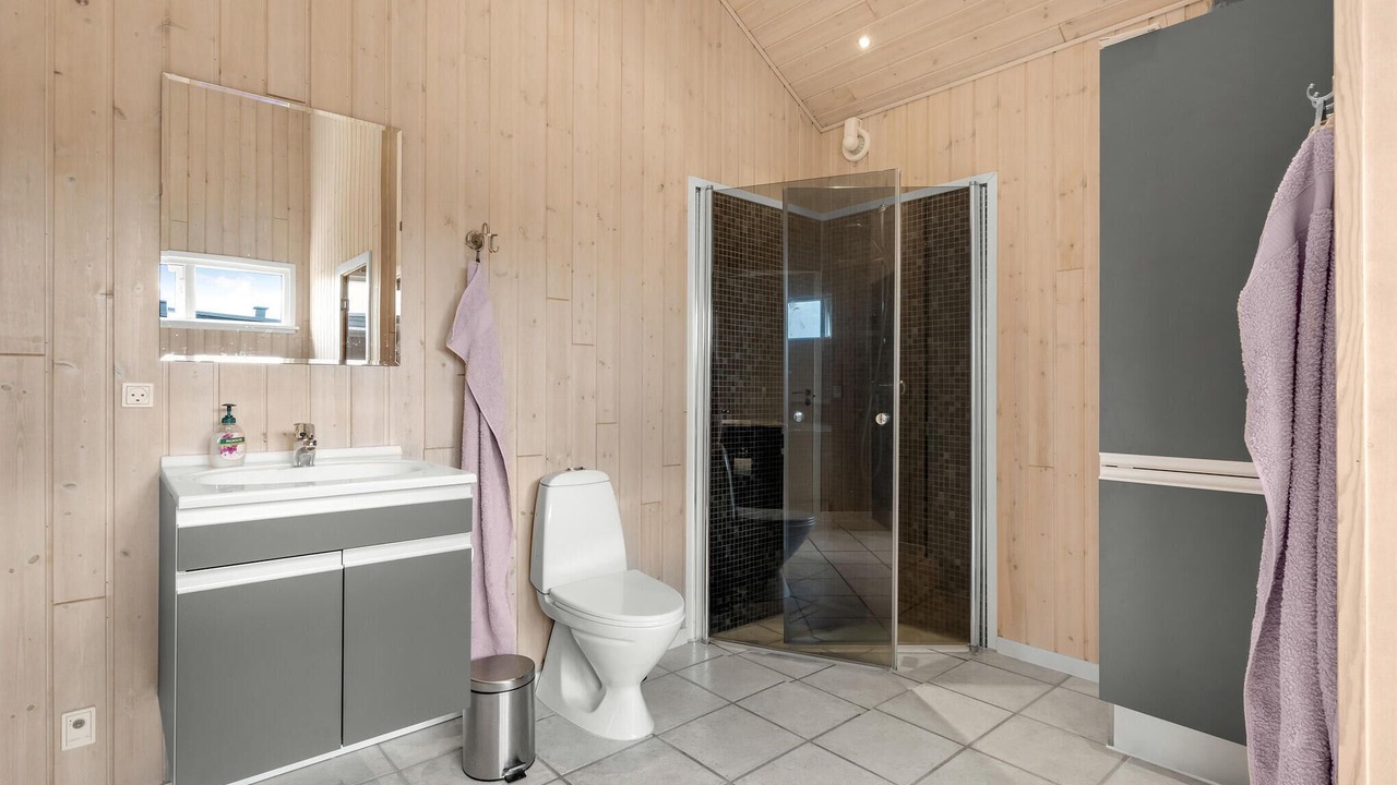 Photo of Bathroom in Skaven Strand