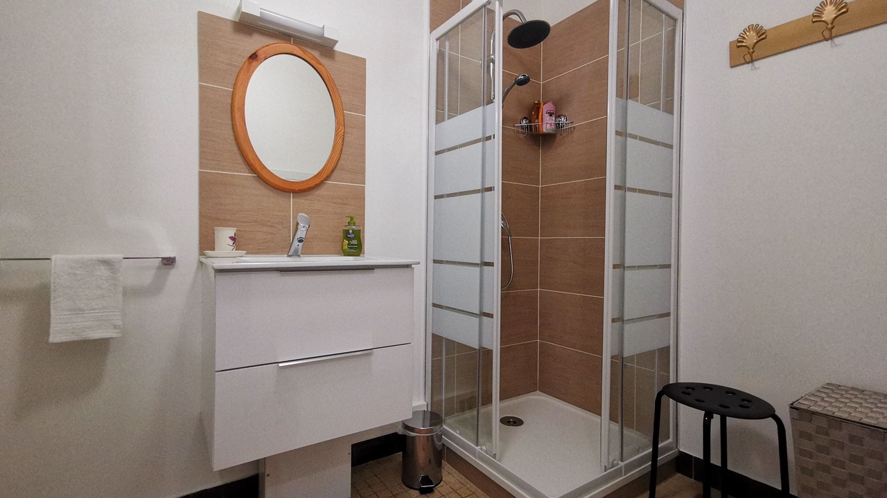 Photo of Bathroom in Saint-Valery-en-Caux