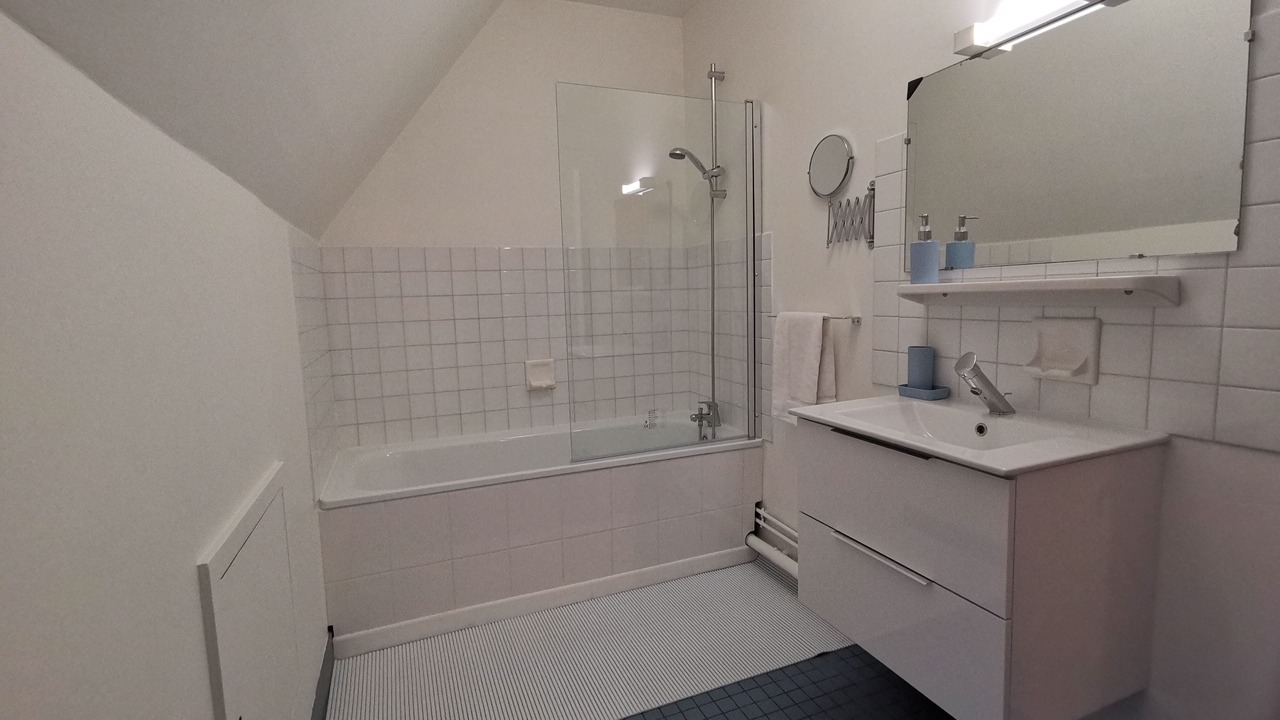 Photo of Bathroom in Saint-Valery-en-Caux