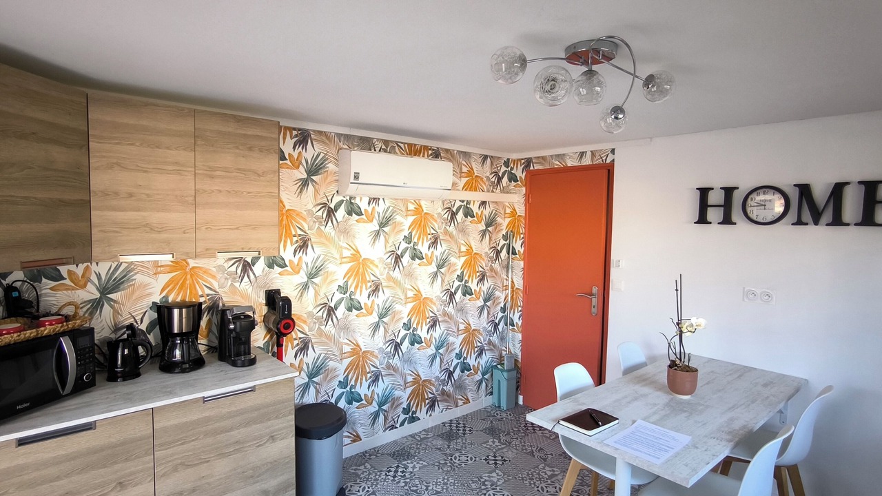 Photo of Kitchen in Parentis-en-Born