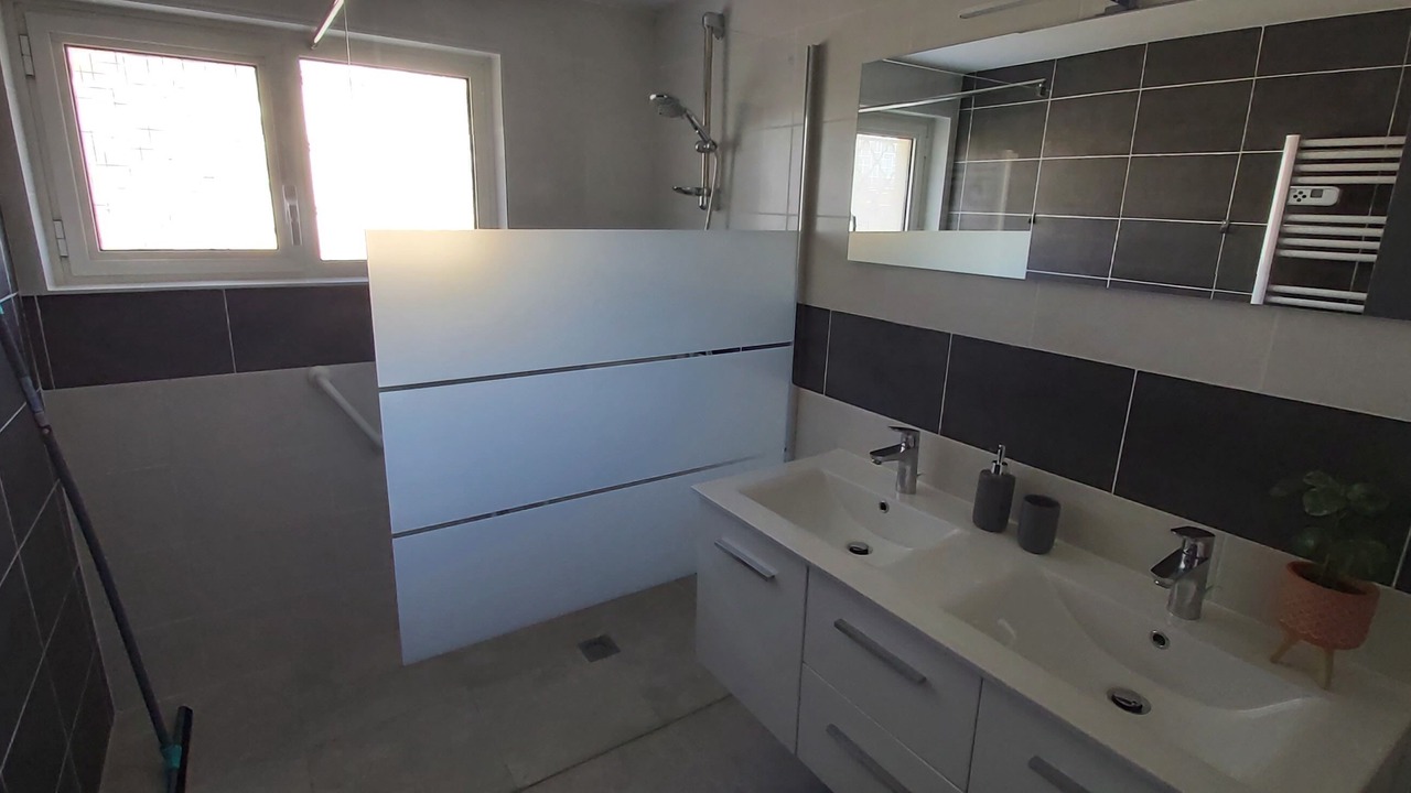 Photo of Bathroom in Parentis-en-Born