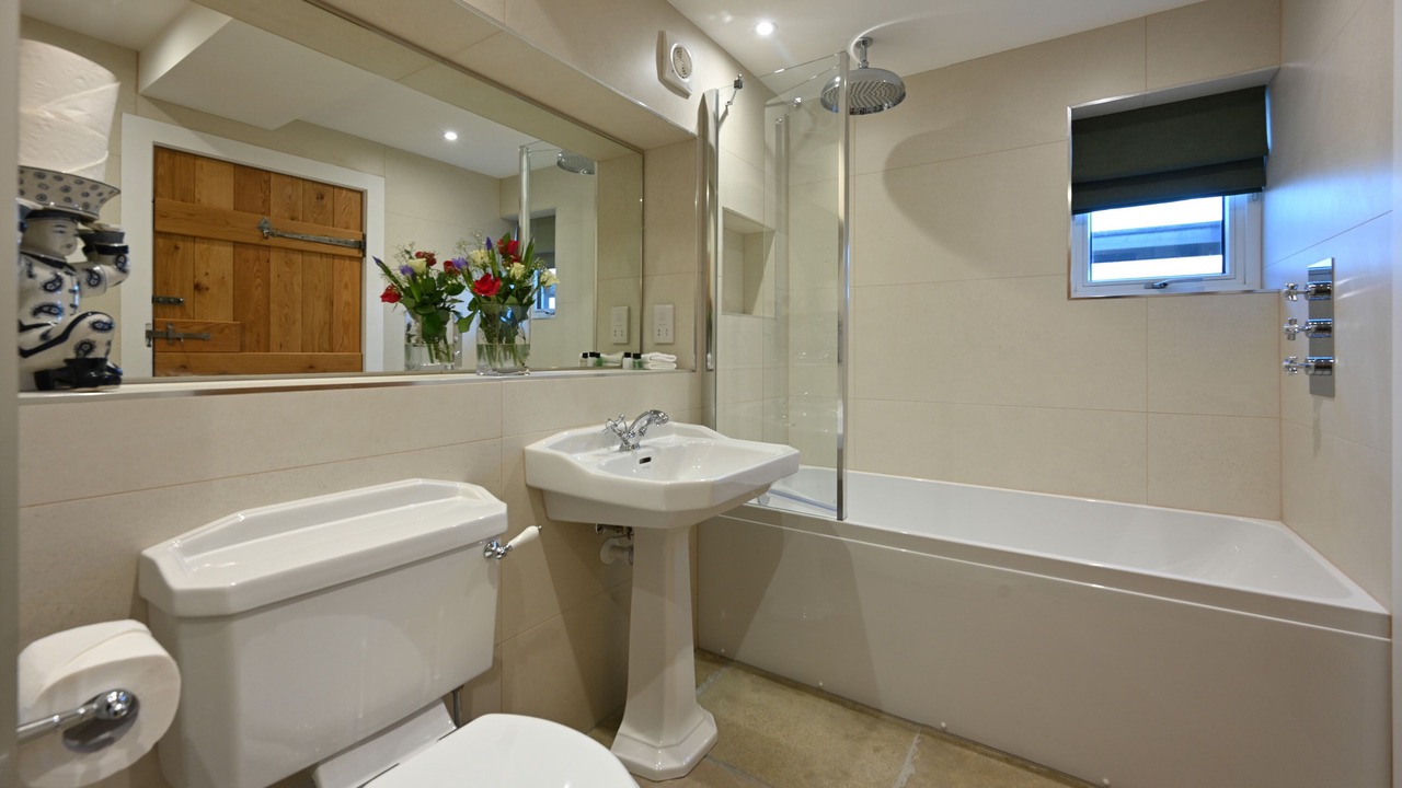 Photo of Bathroom in Murthly