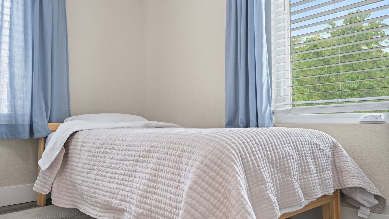 Photo of Bedroom in North Oak Park