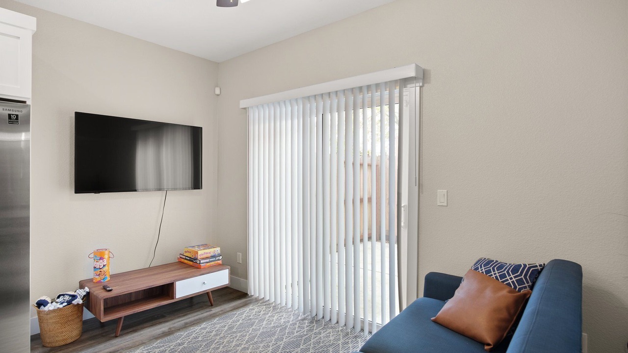 Photo of Livingroom in North Oak Park