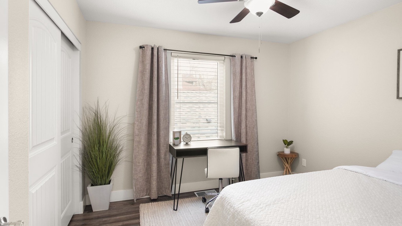 Photo of Bedroom in North Oak Park