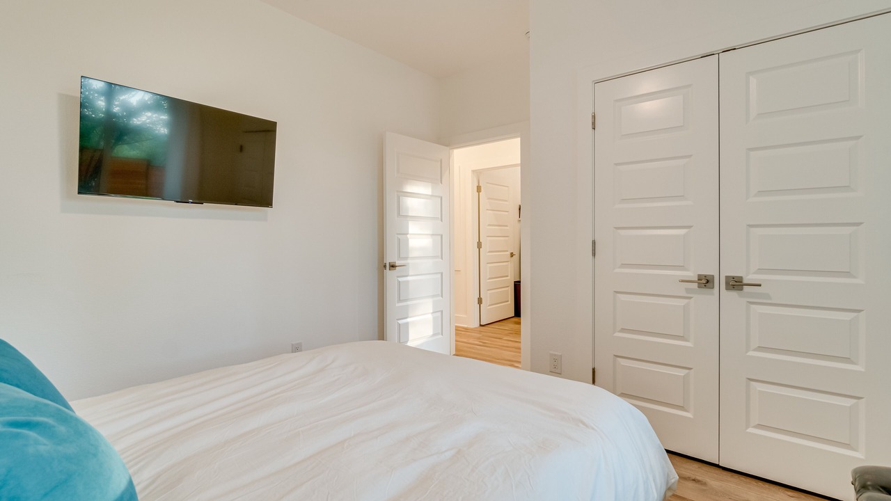 Photo of Bedroom in Lago Vista