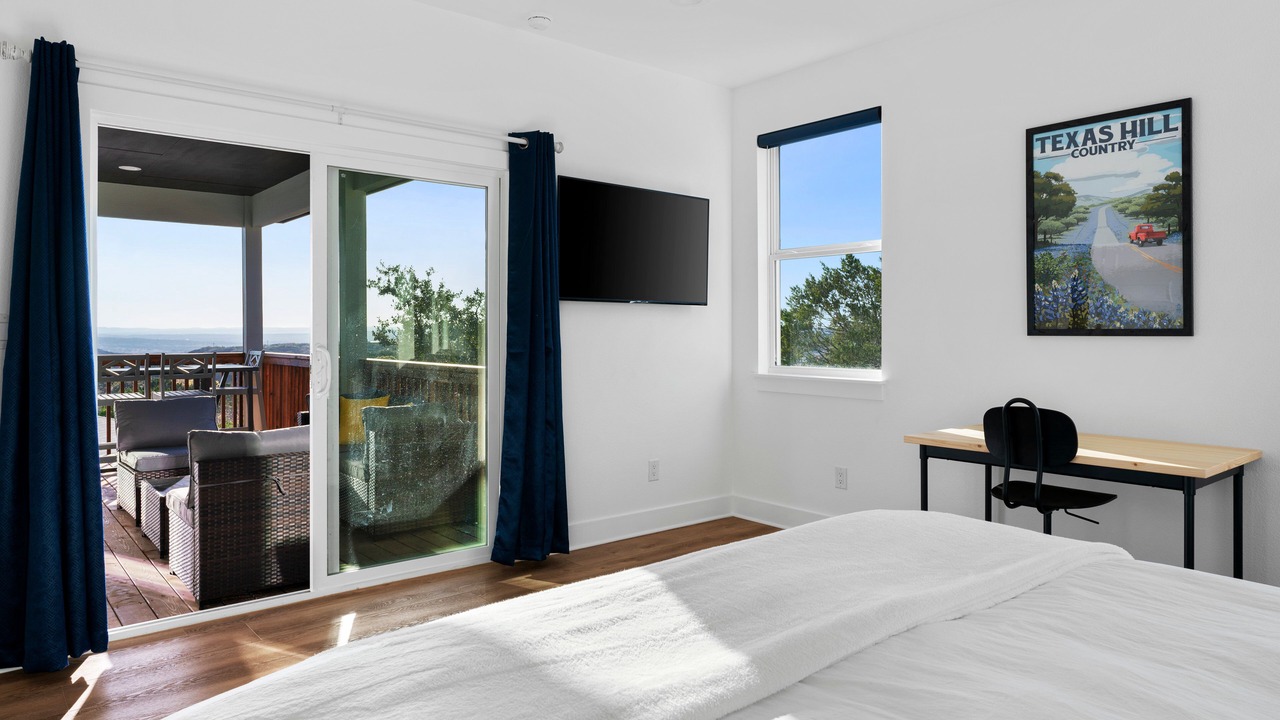 Photo of Bedroom in Lago Vista