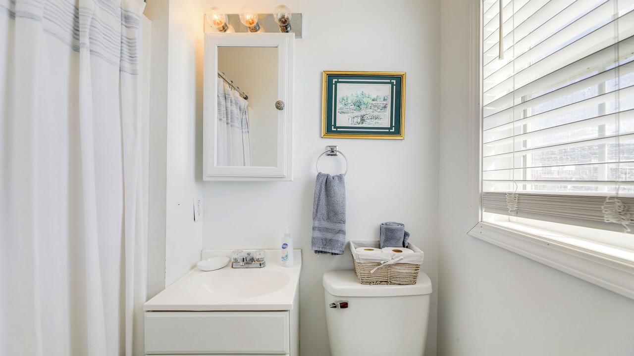 Photo of Bathroom in Indian Beach