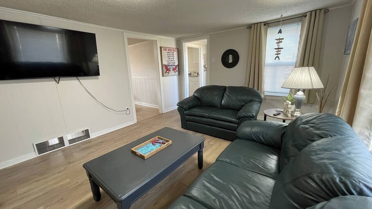 Photo of Livingroom in Sunrise Beach