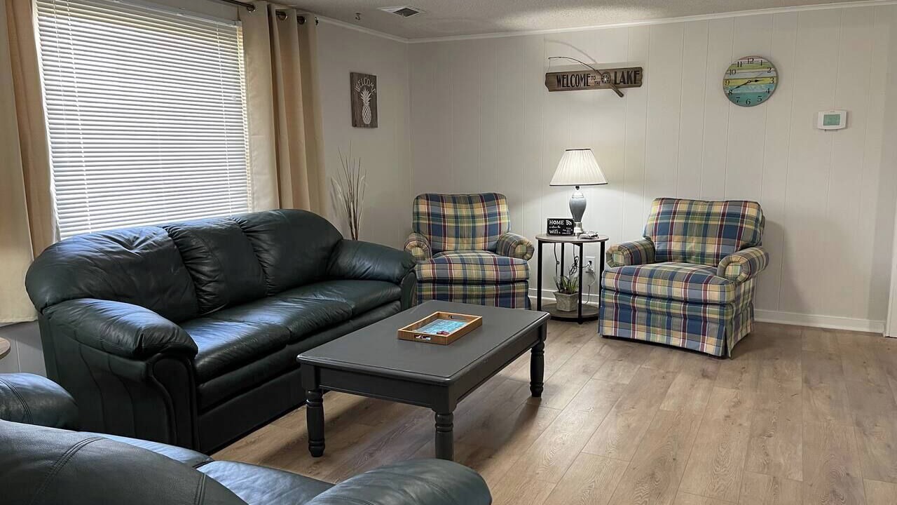 Photo of Livingroom in Sunrise Beach