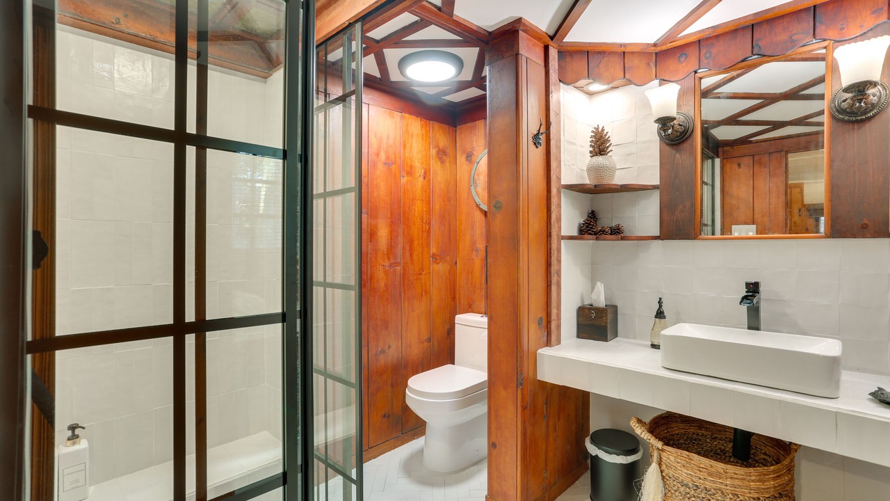 Photo of Bathroom in Smallwood