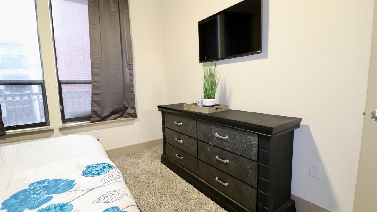 Photo of Bedroom in Midtown