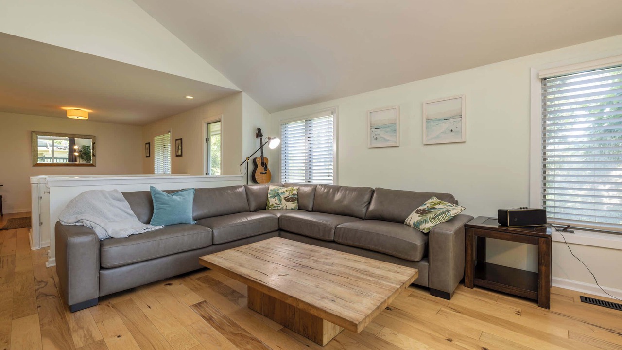 Photo of Livingroom in Northeast Virginia Beach