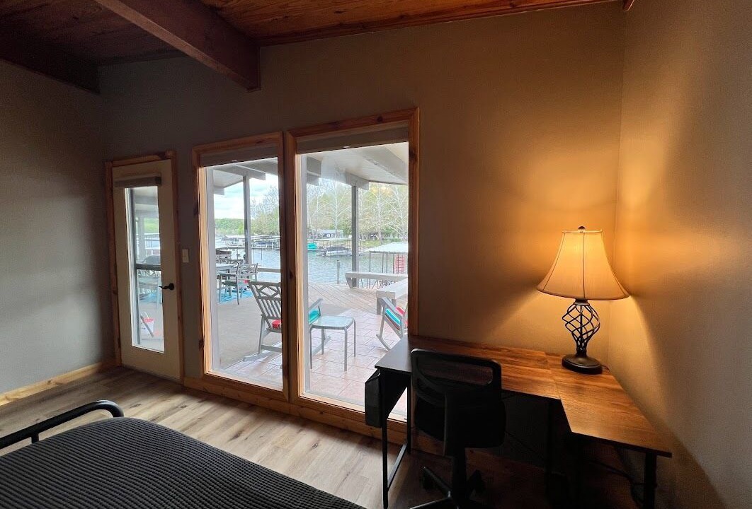 Photo of Bedroom in Camdenton