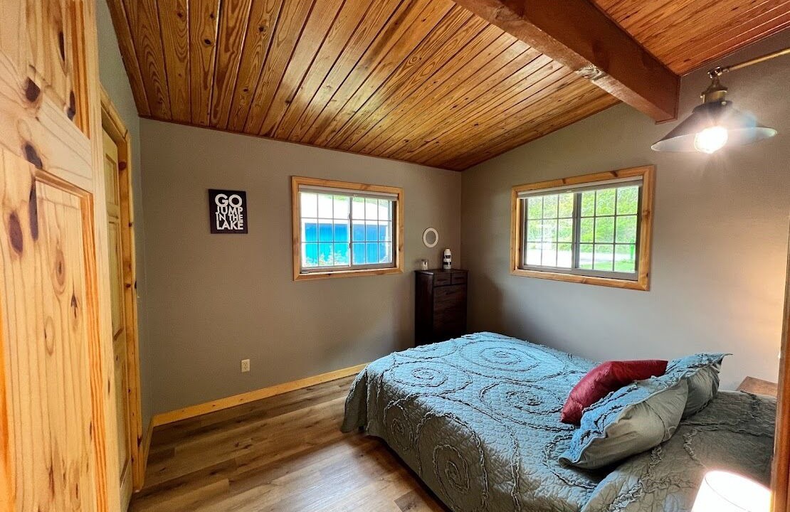 Photo of Bedroom in Camdenton