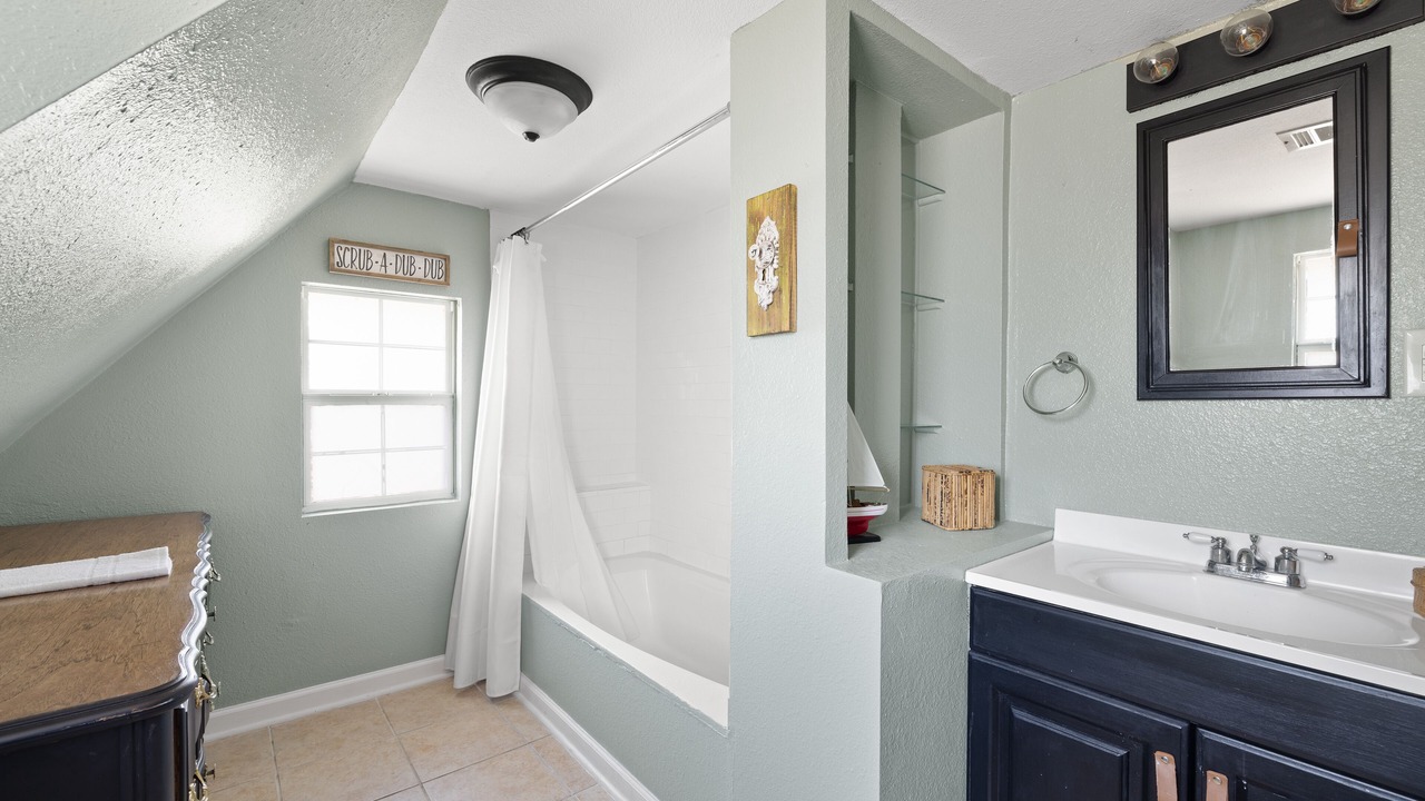 Photo of Bathroom in Aransas Pass