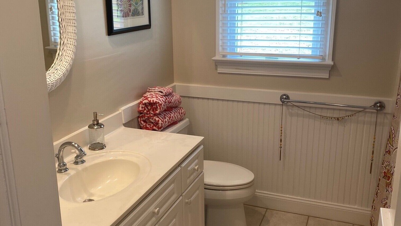 Photo of Bathroom in Sharps