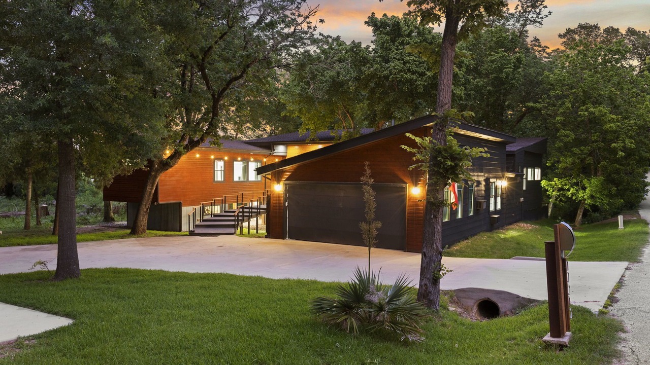 Photo of Outdoor in Montgomery