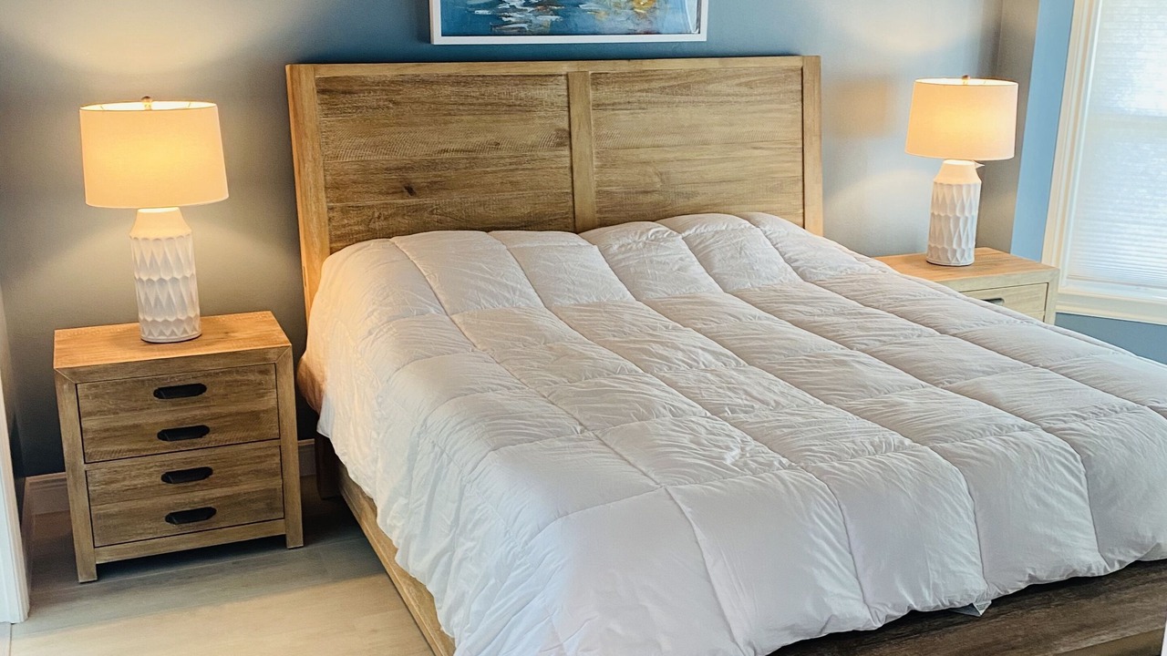 Photo of Bedroom in Vanderbilt Beach