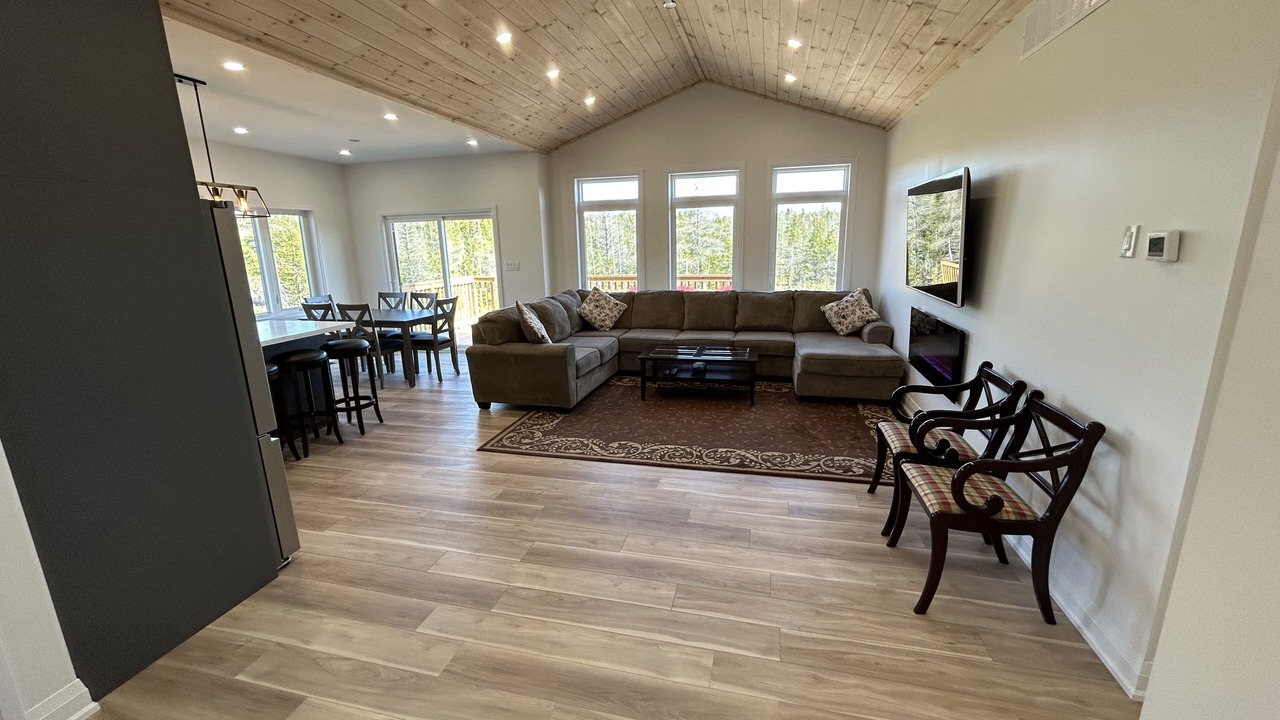 Photo of Livingroom in Miller Lake