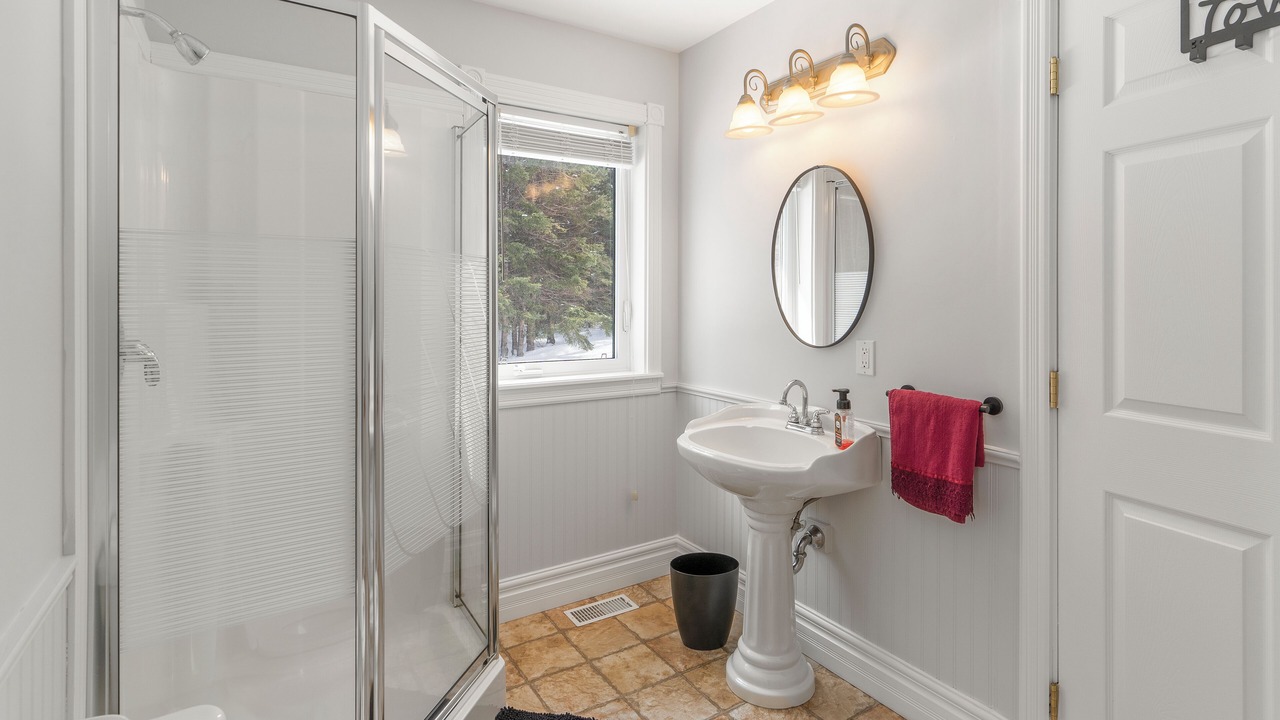 Photo of Bathroom in Kildare Capes