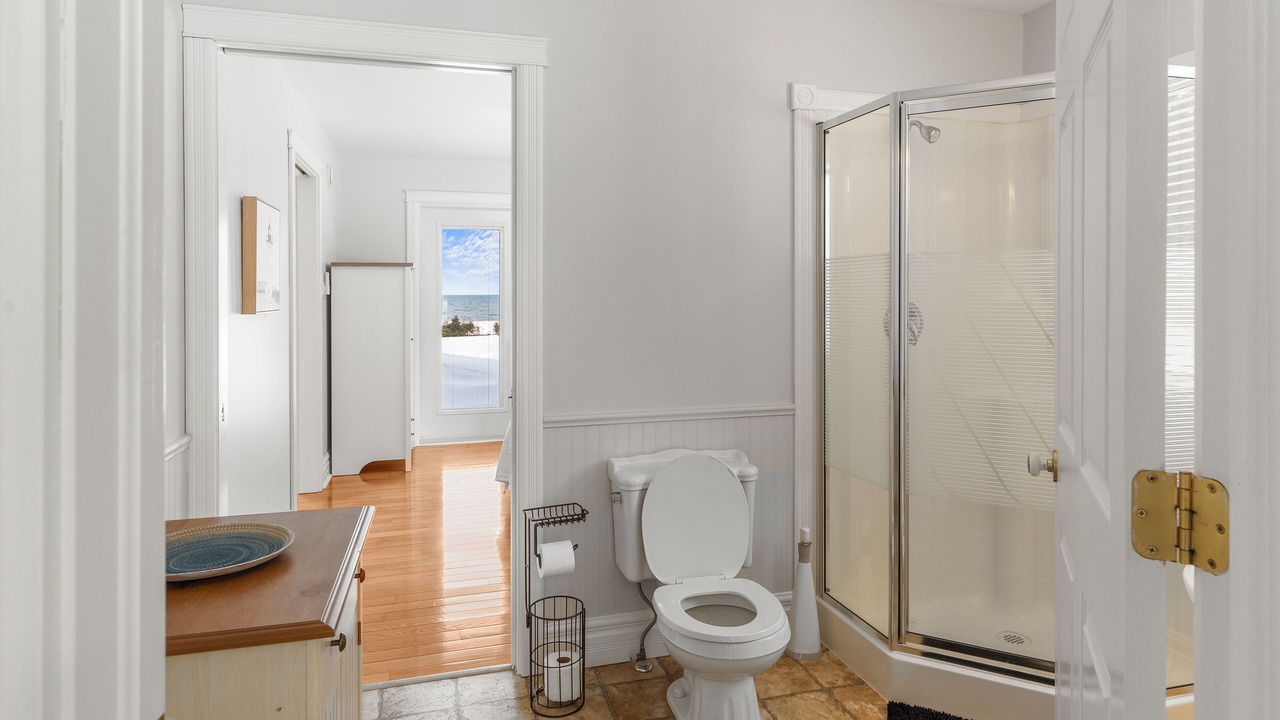 Photo of Bathroom in Kildare Capes