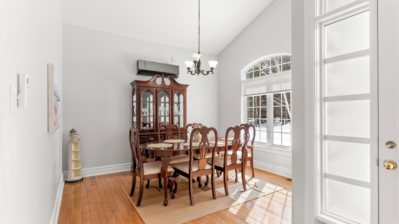 Photo of Others in Kildare Capes